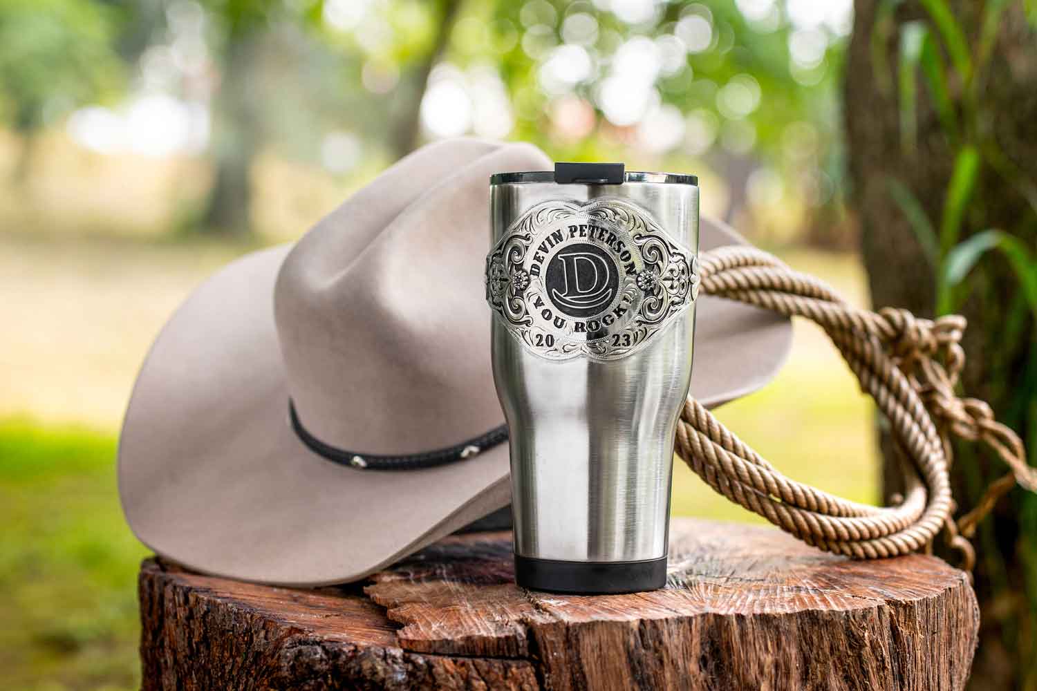 Custom Tumblers with silver details - Customized Tumblers Collection